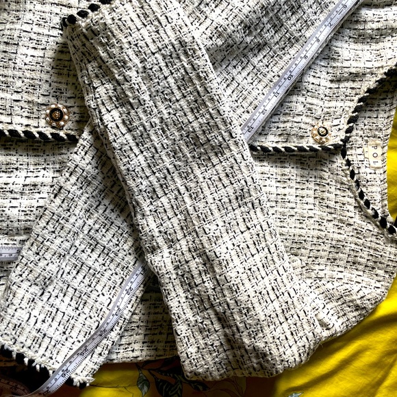 Lux Chanel Style Jacket - Picture 16 of 17